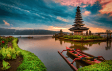 pura ulun danu bratan hindu temple
