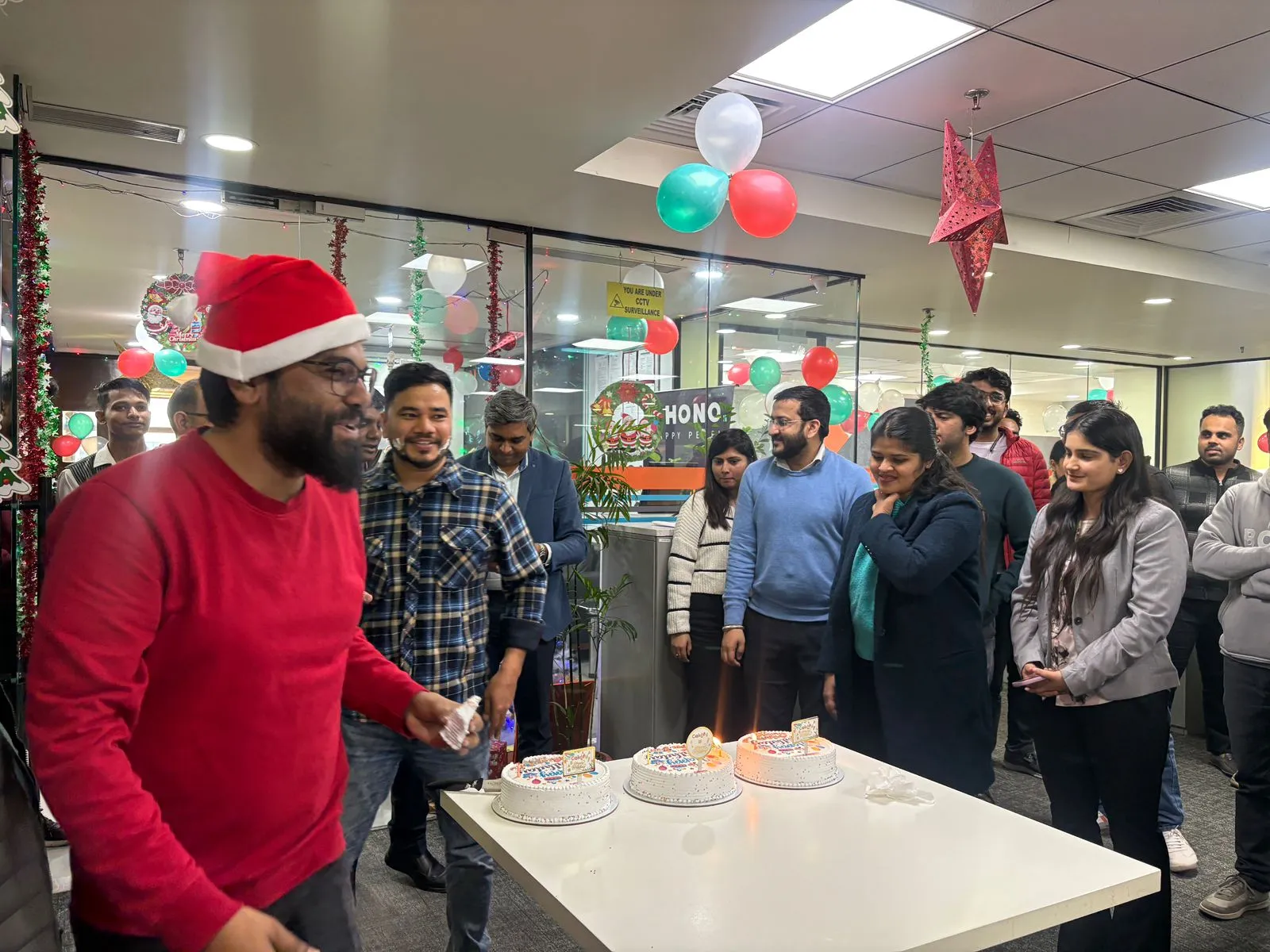 Santa cuts the cake